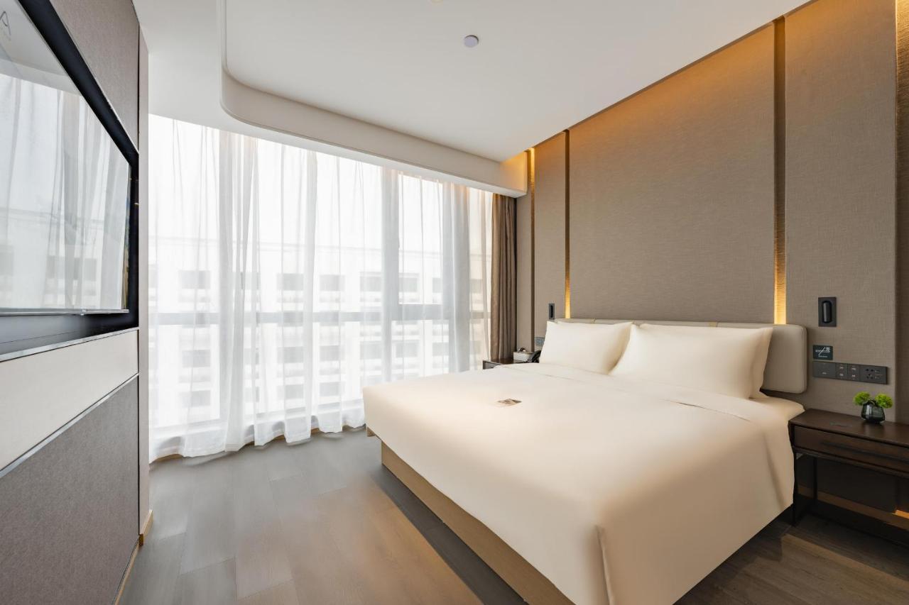 Atour Pujiang 4*